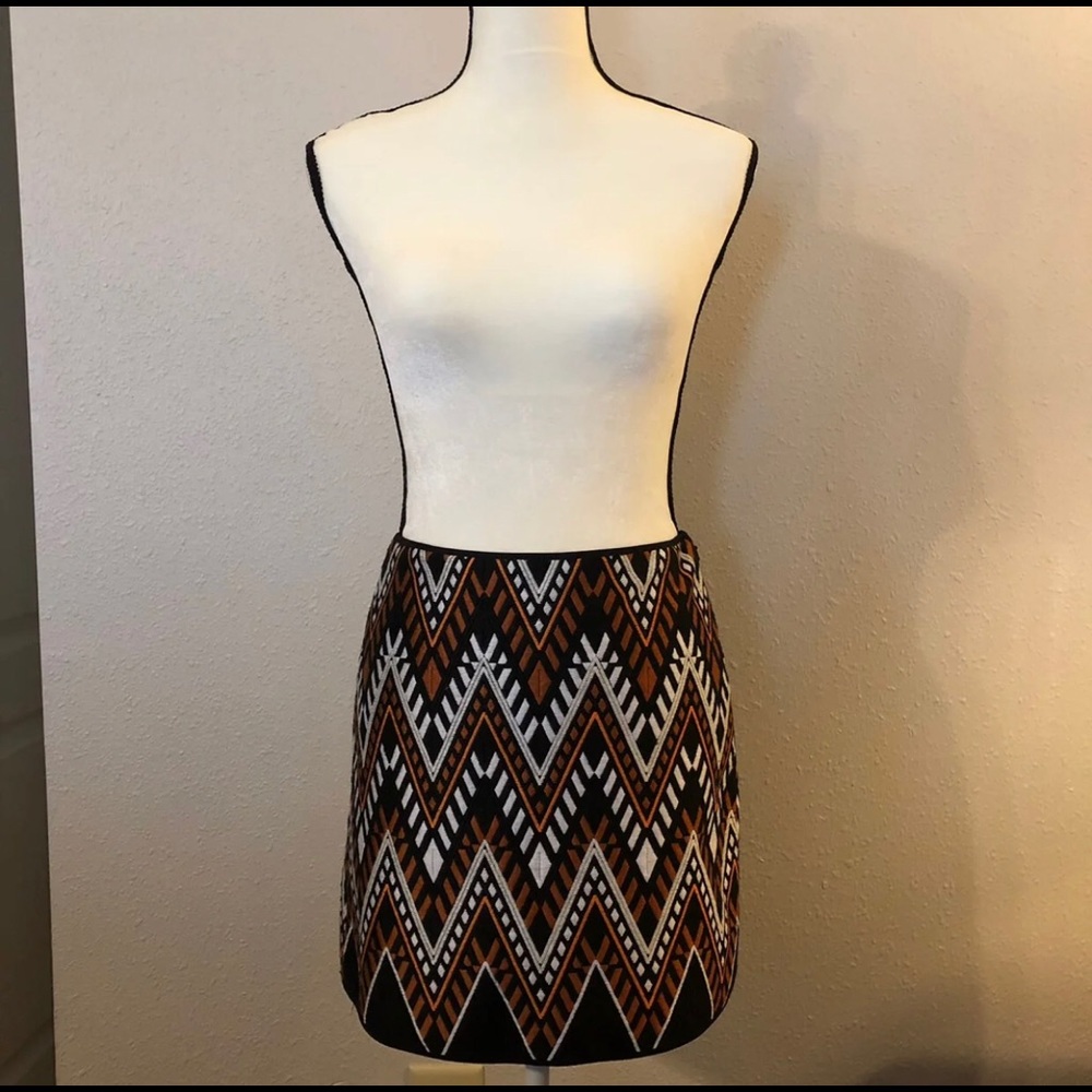NWOT!!! DKNY Woven Boho Print Mini Skirt!